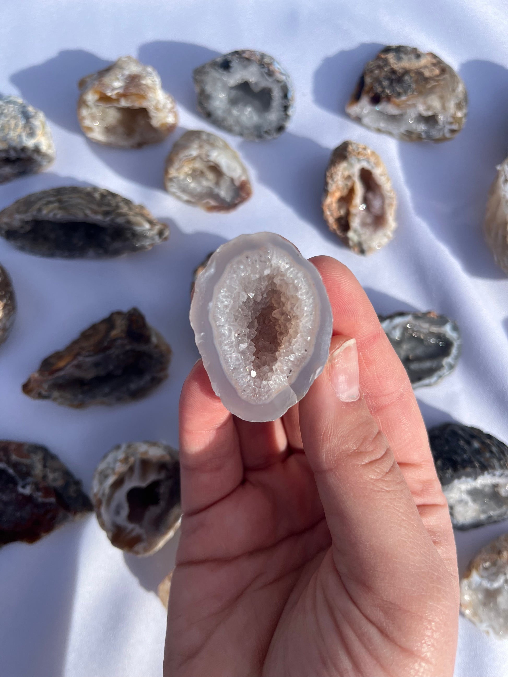 Mini Geodes Mini Agate Geodes – Lilly and Lotus Crystals